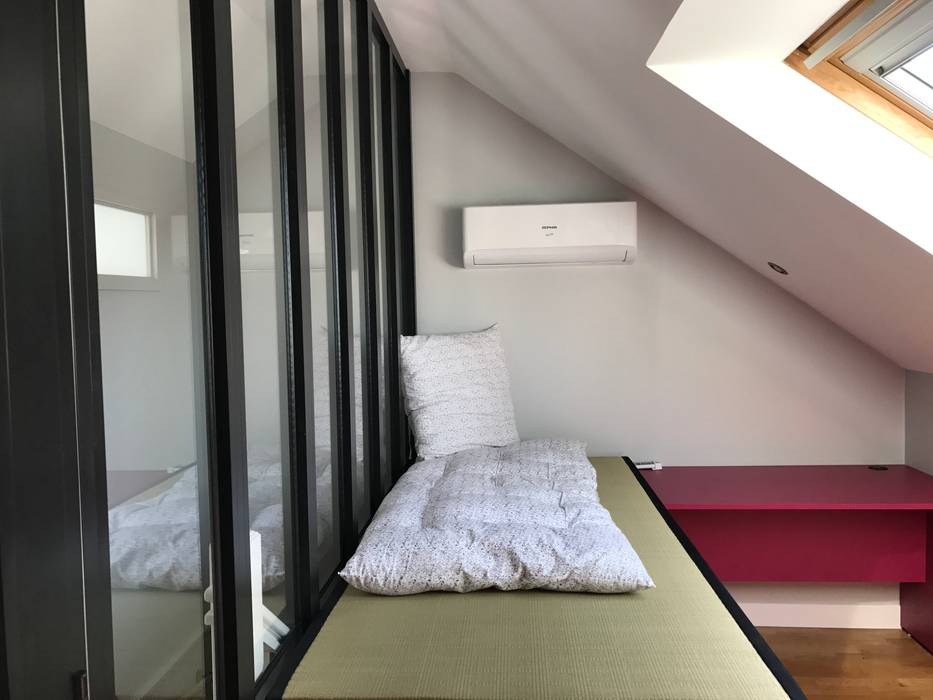 Réalisation d'une chambre enfant et d'une salle de bain, C'Design architectes d'intérieur C'Design architectes d'intérieur Kinderzimmer Mädchen