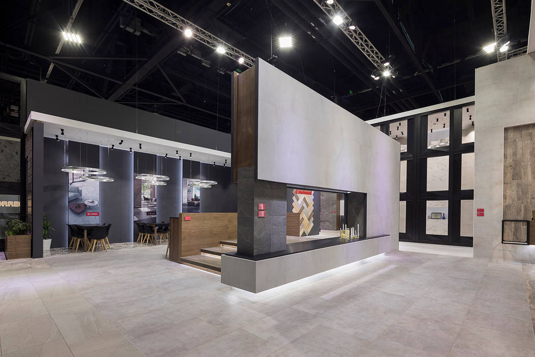 Stand Coverings, Local 10 Arquitectura Local 10 Arquitectura Commercial spaces Exhibition centres