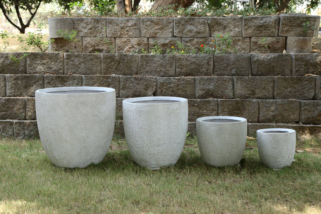 PLANTER POTS FROM GLASTRES GREENS, Glastres Greens Glastres Greens Interior garden Interior landscaping