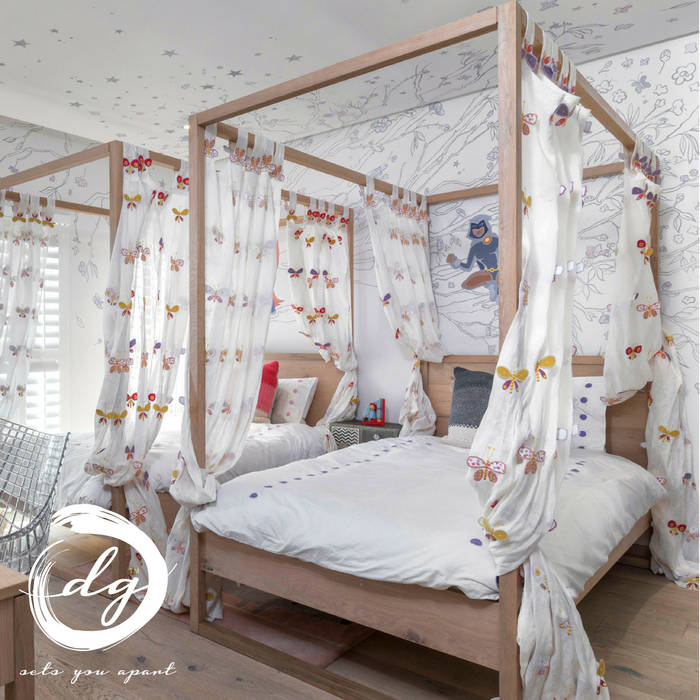 Using White As Base Color In This Gorgeous Kids Room , Deborah Garth Interior Design International (Pty)Ltd Deborah Garth Interior Design International (Pty)Ltd Детская комната в колониальном стиле Дерево Эффект древесины