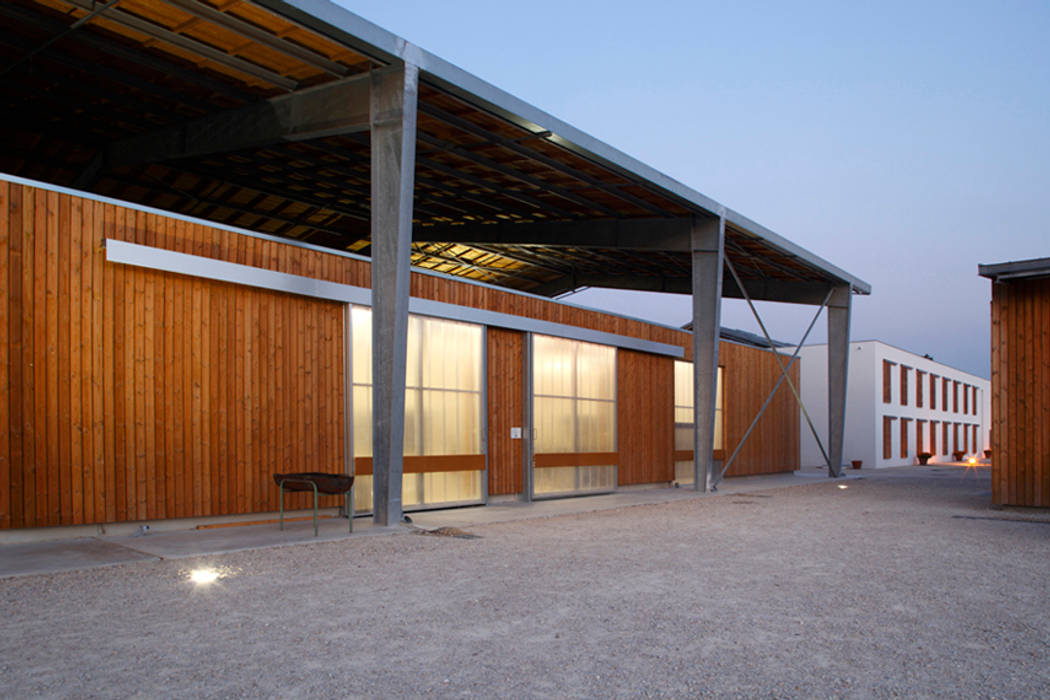 Ateliers & Hangars Agricoles, MFC Architecture MFC Architecture مرآب~ كراج