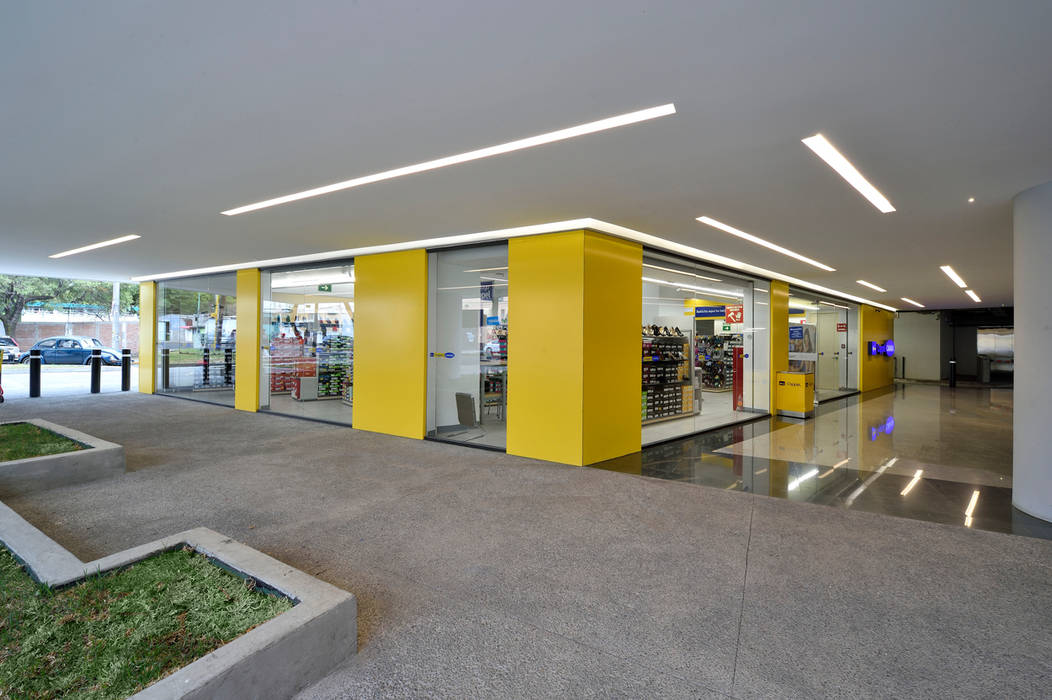 Pasaje Ferrería, Grow Arquitectos Grow Arquitectos مساحات تجارية مراكز تسوق/ مولات