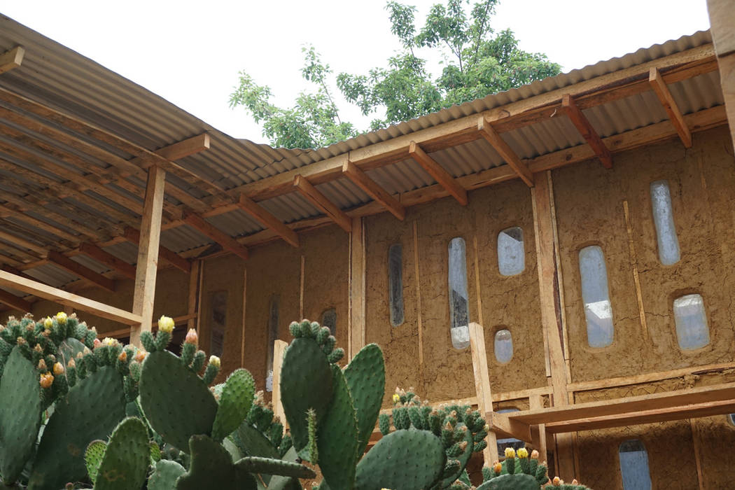 Taller de Teñido tradicional de la Lana, Juan Carlos Loyo Arquitectura Juan Carlos Loyo Arquitectura Chòi