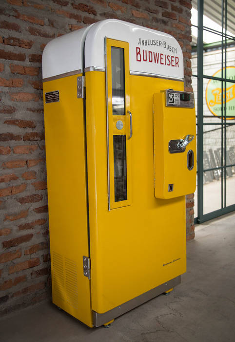 Refrigerador anos 50 Budweiser OldLook Espaços comerciais Metal geladeiras coloridas,geladeira retro,geladeira vintage,objeto historico,Escritório e loja