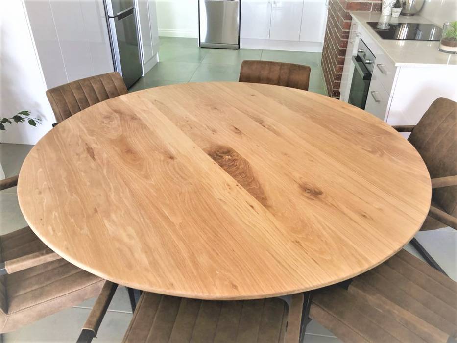 Facebrick Kitchen with Custom Solid White Oak Table, incl BIC's and Bathroom Vanity , Zingana Kitchens and Cabinetry Zingana Kitchens and Cabinetry Cozinhas clássicas Madeira maciça Multicolor Mesas e cadeiras