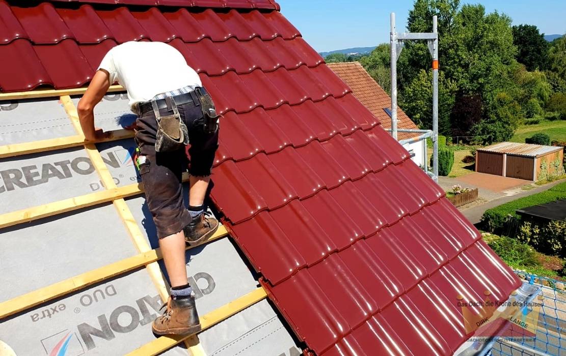 2018 | Dachsanierung in Bünde, Dachdeckermeisterbetrieb Dirk Lange Dachdeckermeisterbetrieb Dirk Lange Gable roof