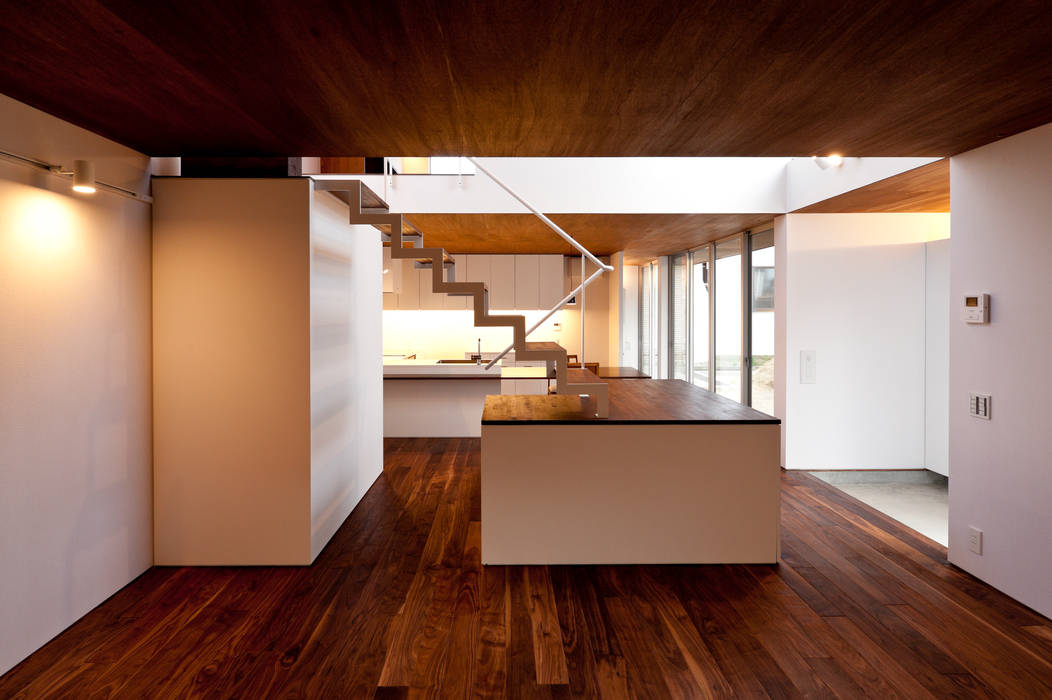 n house, Takeru Shoji Architects.Co.,Ltd Takeru Shoji Architects.Co.,Ltd Stairs