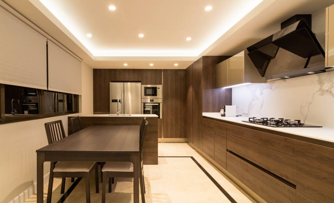 homify Built-in kitchens Marble Beige kitchen