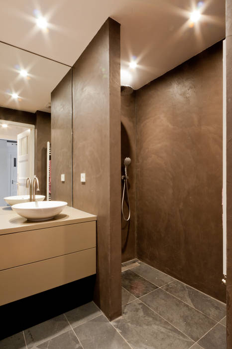 Woonhuis Churchillaan, Bas Vogelpoel Architecten Bas Vogelpoel Architecten 現代浴室設計點子、靈感&圖片 石器