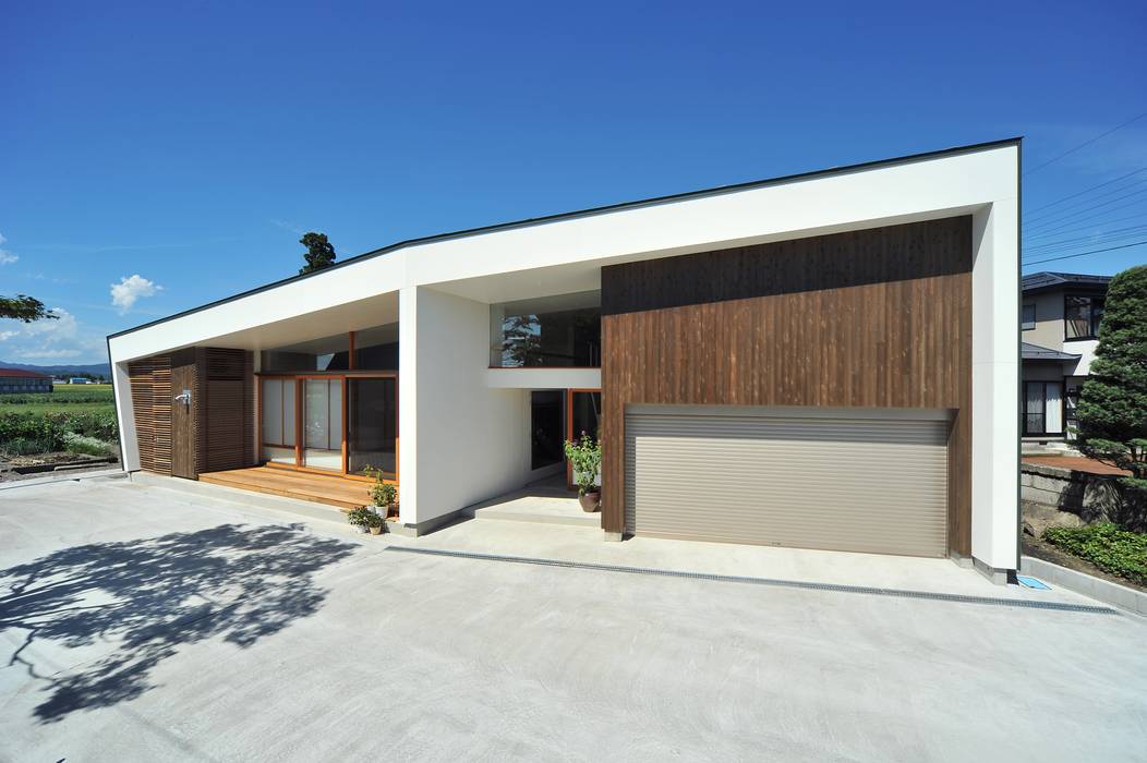 sakuramori house, Takeru Shoji Architects.Co.,Ltd Takeru Shoji Architects.Co.,Ltd Rumah Gaya Eklektik