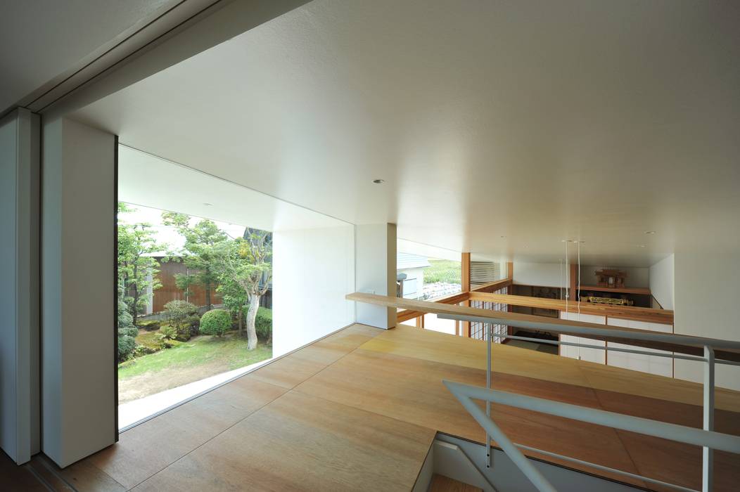 sakuramori house, Takeru Shoji Architects.Co.,Ltd Takeru Shoji Architects.Co.,Ltd Floors