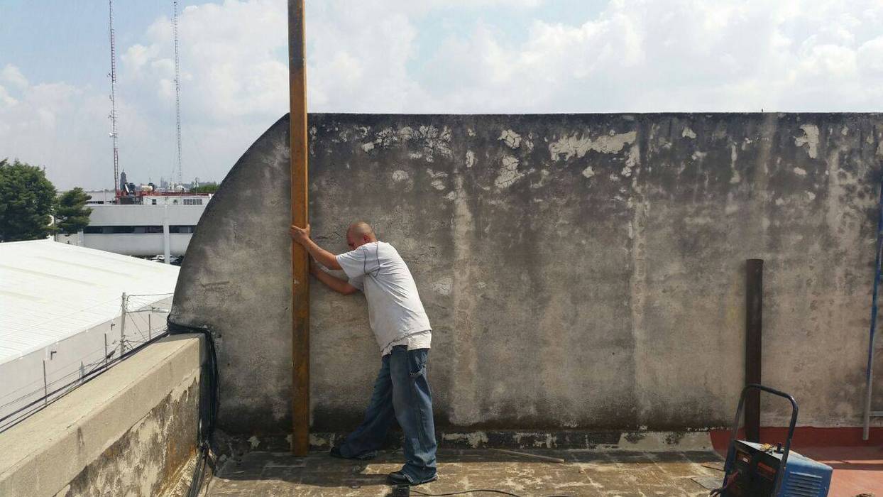 realizacion de terraza con materiales reciclados, arkiteck arkiteck Roof