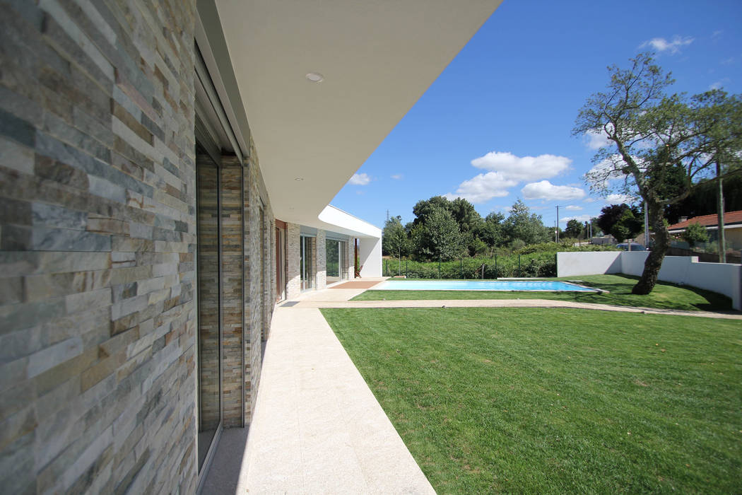 Moradia em Recarei, SOUSA LOPES, arquitectos SOUSA LOPES, arquitectos Villas