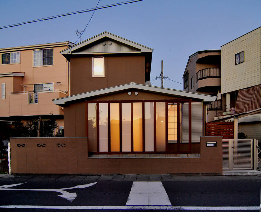 停止線前の家, 原 空間工作所 HARA Urban Space Factory 原 空間工作所 HARA Urban Space Factory Wooden houses