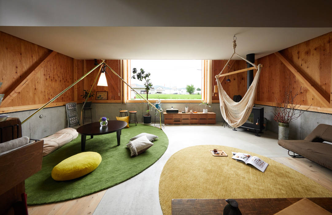 m house, Takeru Shoji Architects.Co.,Ltd Takeru Shoji Architects.Co.,Ltd Eclectic style living room