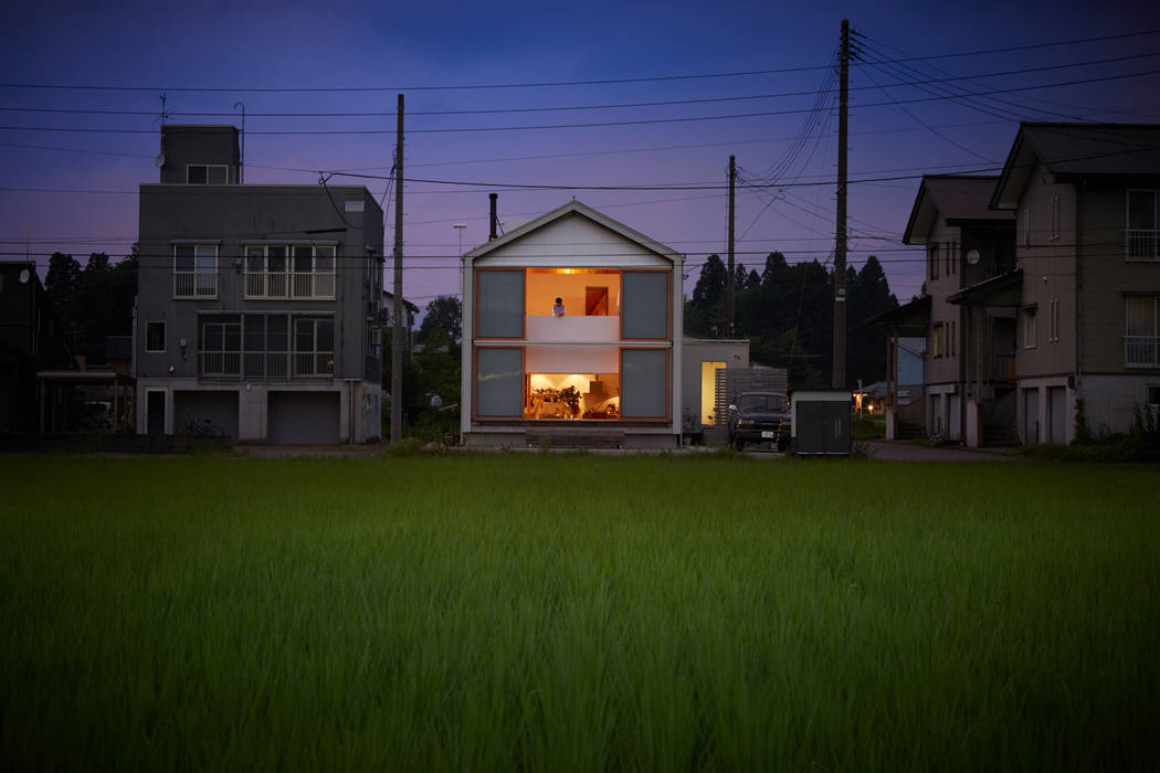 m house, Takeru Shoji Architects.Co.,Ltd Takeru Shoji Architects.Co.,Ltd Eclectic style houses