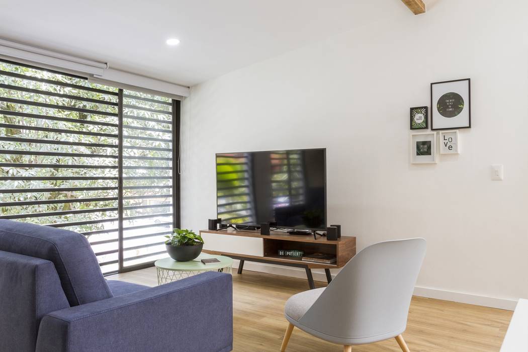 sala casa laureles Adrede Arquitectura Livings de estilo moderno Madera Acabado en madera
