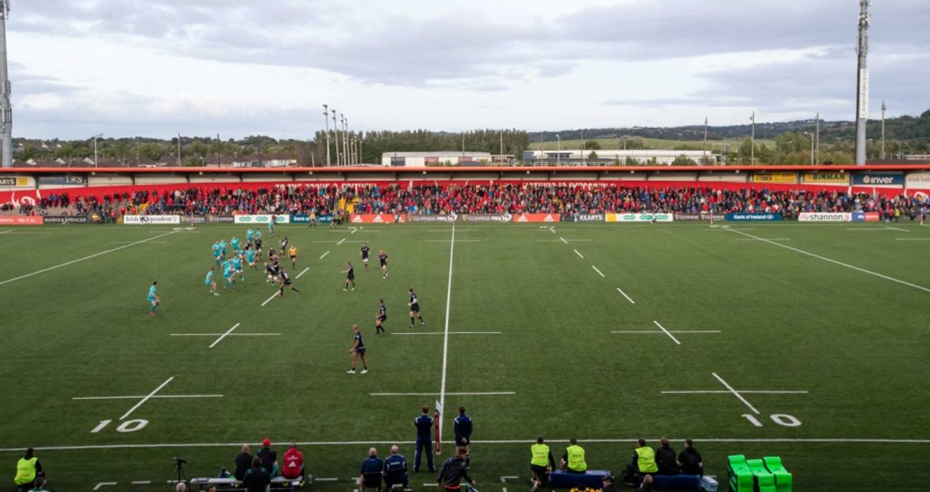 Pasto de CCGrass instalado para Munster Rugby, CCGrass CCGrass Ticari alanlar Stadyumlar