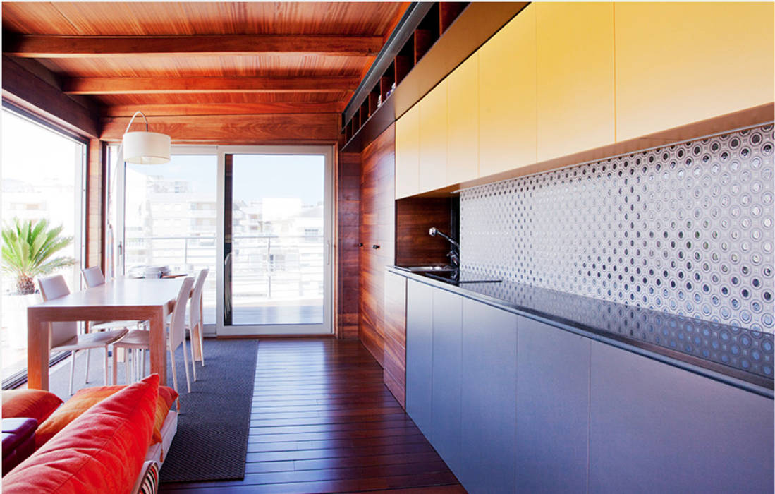 Proyecto de rehabilitación y reforma en un apartamento en Benicassim, Gemmalo arquitectura interior Gemmalo arquitectura interior Built-in kitchens Wood Wood effect