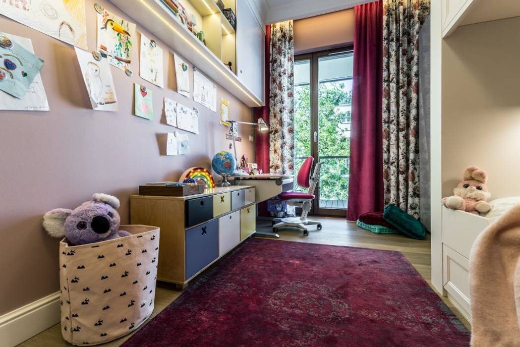 Zdjęcie pokoju córki Viva Design - projektowanie wnętrz Pokój dla dziwczynki Drewno O efekcie drewna