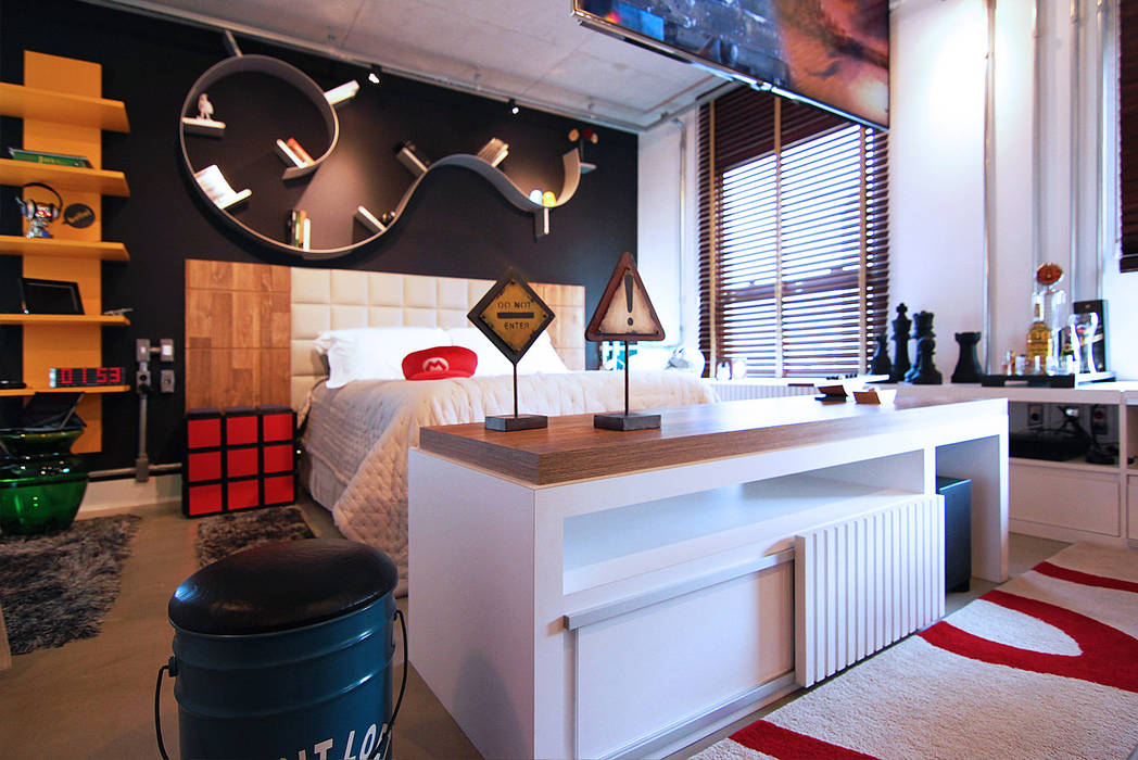 Inside Pop Geek Panamby, INSIDE ARQUITETURA E DESIGN INSIDE ARQUITETURA E DESIGN Industrial style bedroom Wood Wood effect
