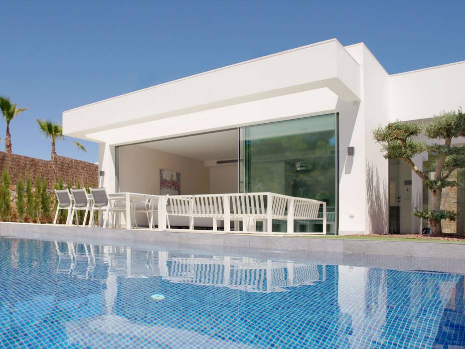 Residencial Naranjo, 2J Arquitectura 2J Arquitectura Piscinas de estilo moderno