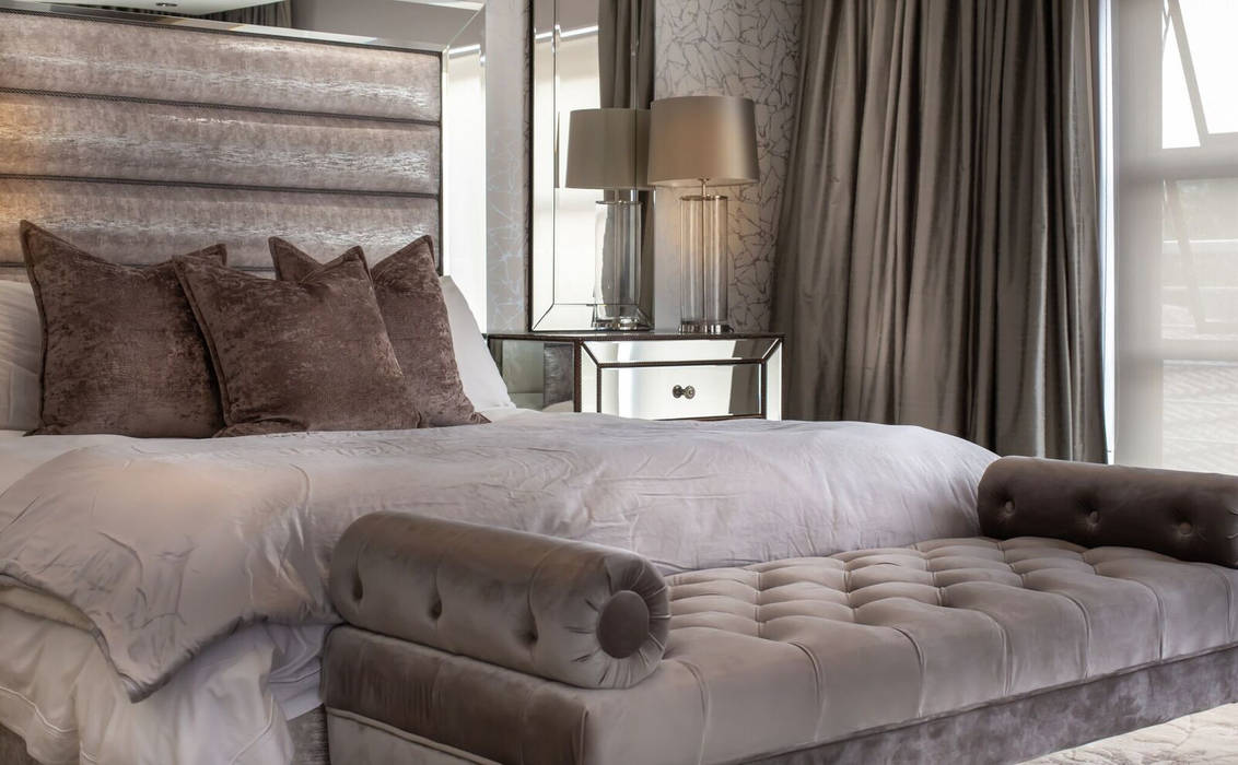 Savanna Hills Estate , House of Gargoyle House of Gargoyle Eclectic style bedroom Beds & headboards