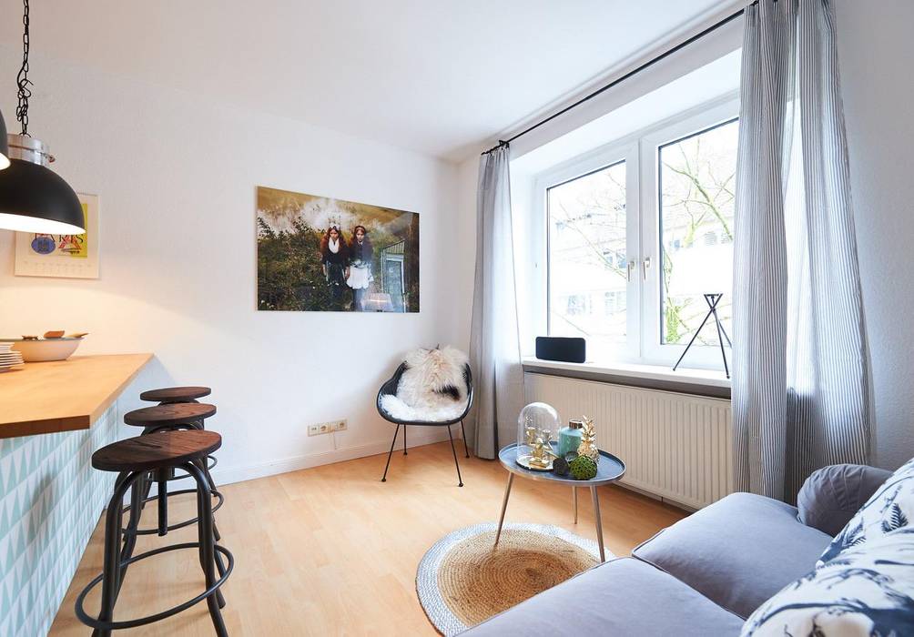 Klein und fein mit einem Rundum sorglos Wohn-Paket - Möbliertes Appartement für Relocation Zwecke, Tschangizian Home Staging & Redesign Tschangizian Home Staging & Redesign Livings de estilo moderno