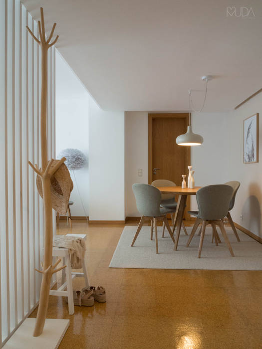 S+P Apartment - Lisbon, MUDA Home Design MUDA Home Design Comedores escandinavos