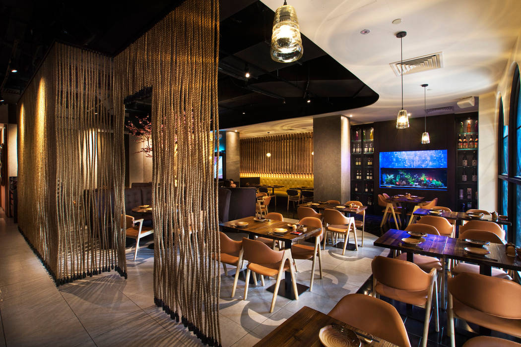 Hana Dining Sake Bar, Space Simplified Sdn Bhd Space Simplified Sdn Bhd Commercial spaces Bars & clubs