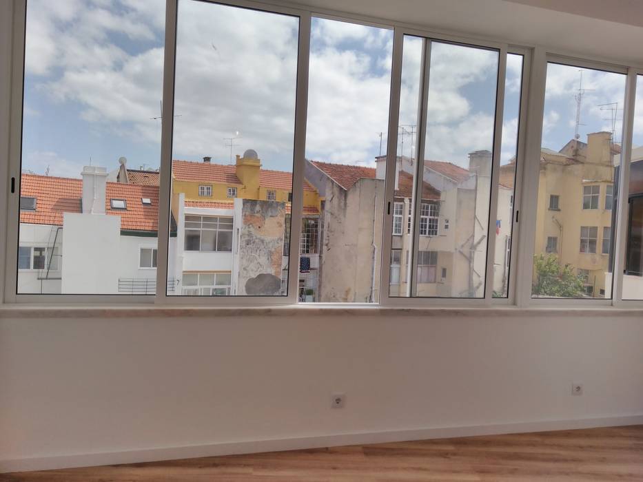 Apartamento T2 Penha França - Lisboa, EU LISBOA EU LISBOA Rumah Minimalis