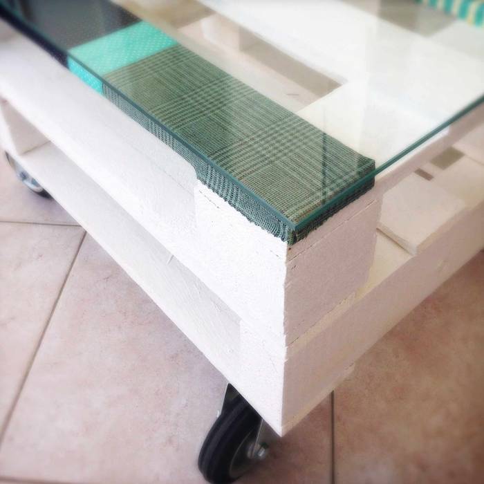 Soft table Revì Art - Upcycling Furniture Design Spazi commerciali Legno Bianco tavolino da caffe,wedding,allestimento,bancali,pallet,Negozi & Locali Commerciali