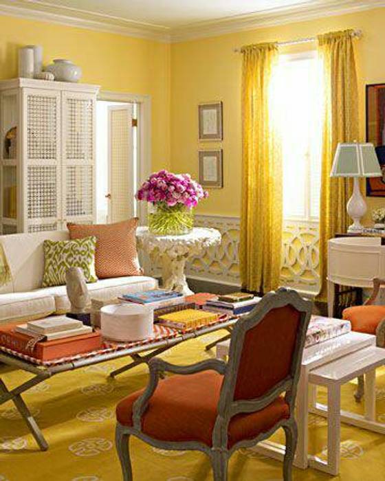 Living room in hues of Yellow homify 现代客厅設計點子、靈感 & 圖片