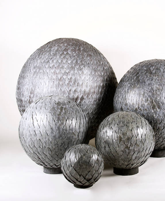 Zinc Leaf Balls Cressida & Rose Giardino Zen Metallo zinc planter,zinc sculpture,garden sculpture,leaf balls,lattice balls,zinc leaf balls