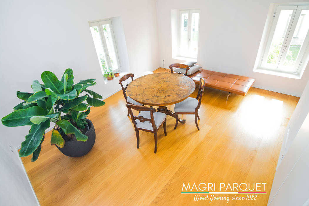 Bright private apartment , Magri Parquet Magri Parquet Walls Solid Wood Multicolored Wall & floor coverings