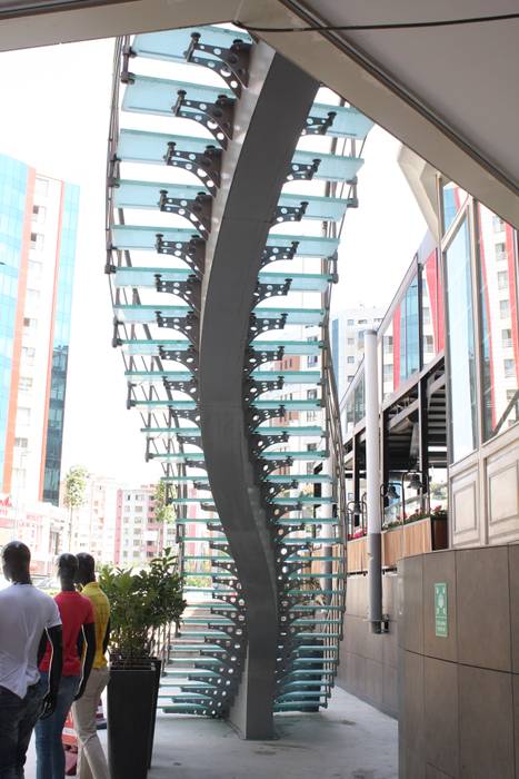 Newista / Hasoğlu İnşaat - İSTANBUL, Visal Merdiven Visal Merdiven Stairs Glass Stairs