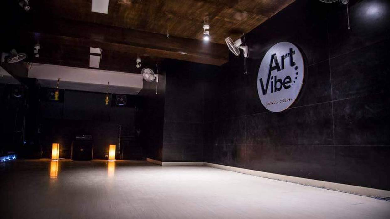 Vibe Art, M.U Interiors M.U Interiors Floors