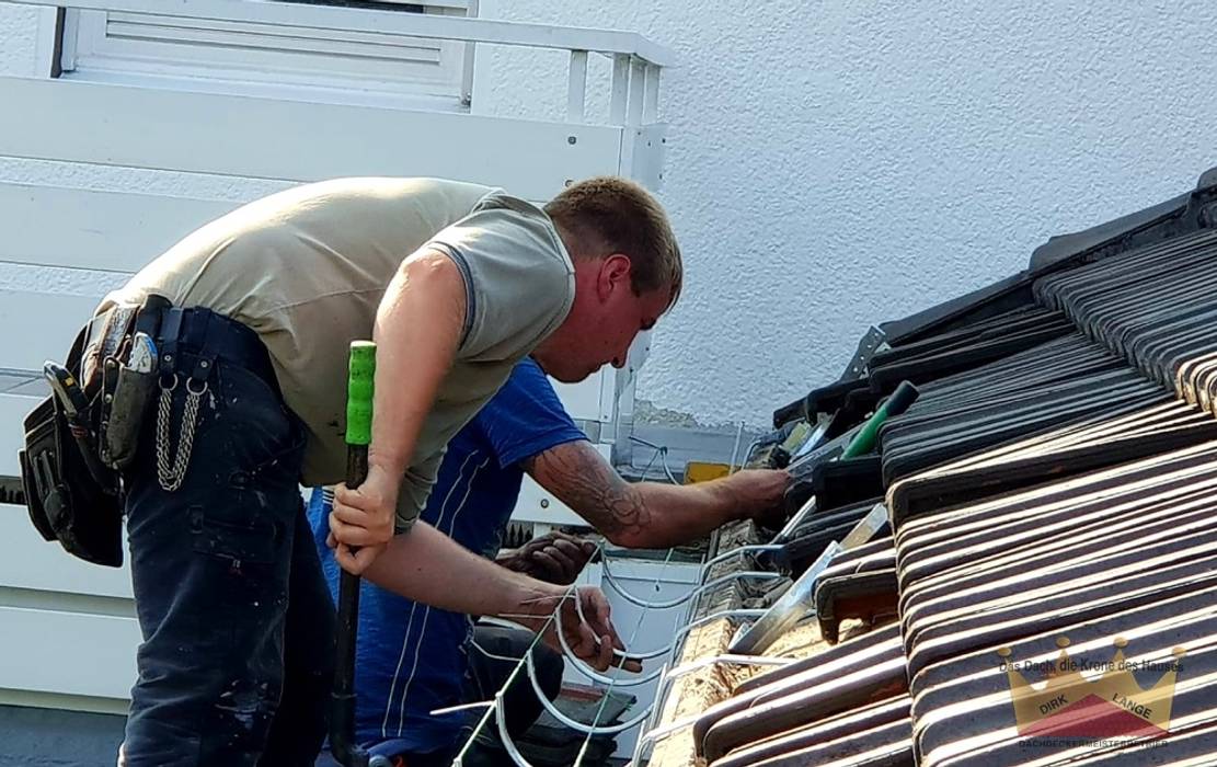 2018 | Austausch Dachrinne in Bielefeld, Dachdeckermeisterbetrieb Dirk Lange Dachdeckermeisterbetrieb Dirk Lange Roof