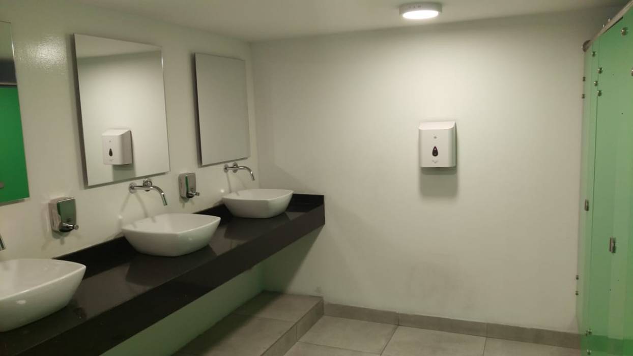 BAÑO MUJERES Plano 13 Baños de estilo minimalista