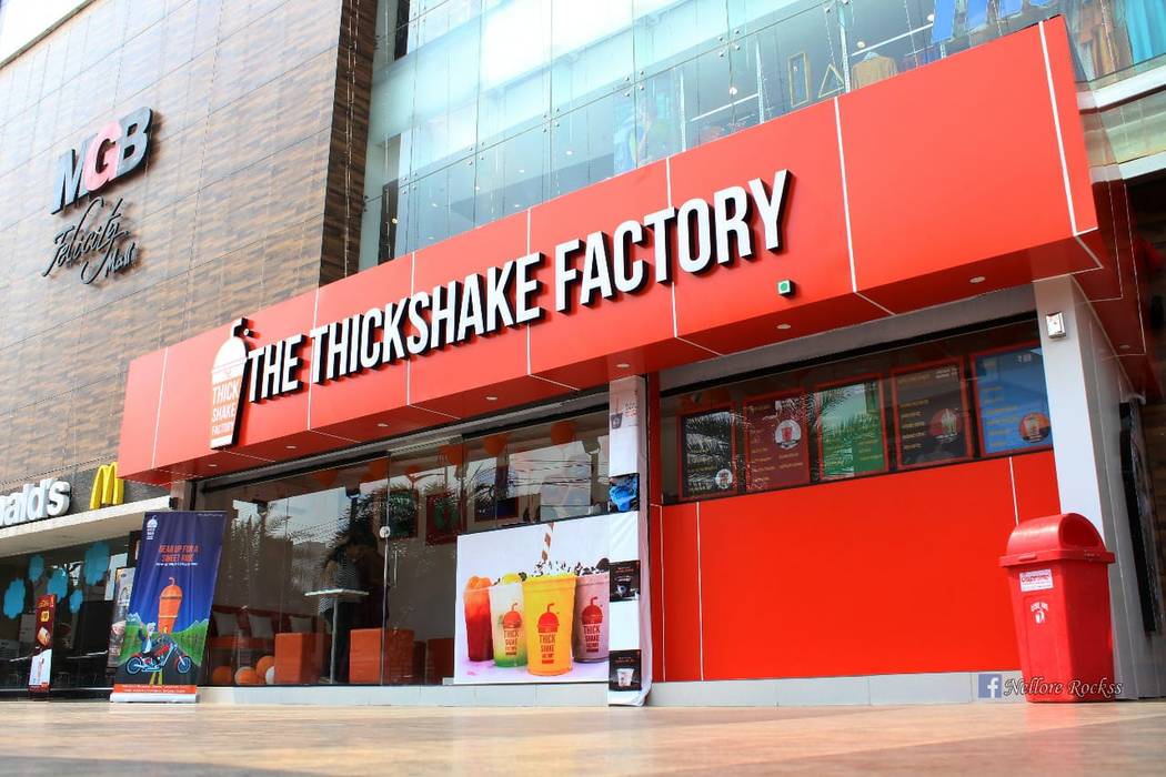 THICK SHAKE NELLORE, KAS Architecture KAS Architecture Commercial spaces Bars & clubs