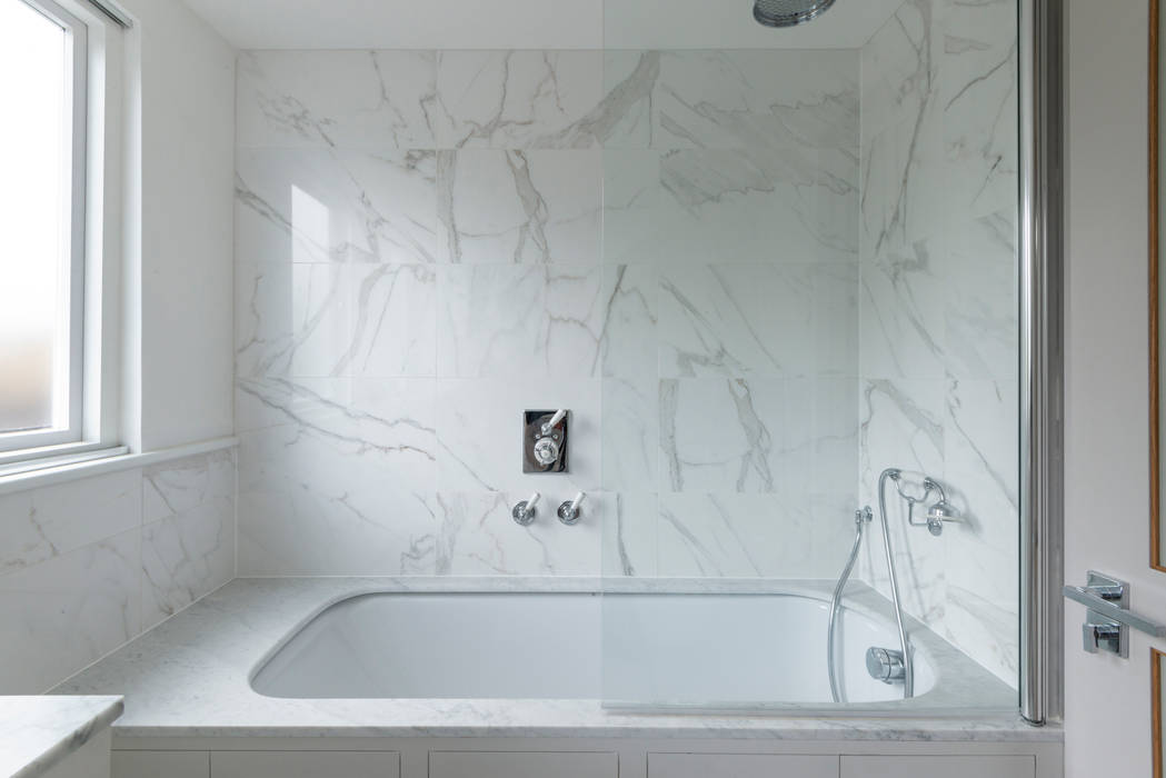 Bespoke marble bathroom Prestige Architects By Marco Braghiroli Classic style bathroom