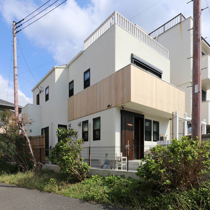 Surfer's House, 菅原浩太建築設計事務所 菅原浩太建築設計事務所 منزل عائلي صغير