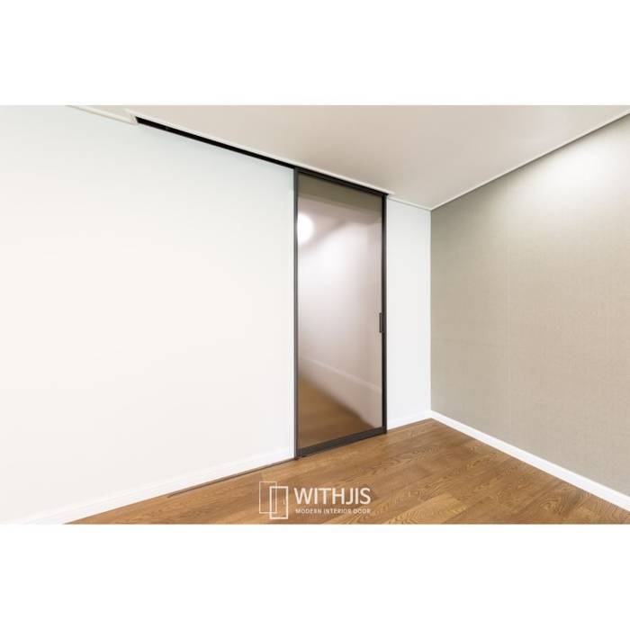 드레스룸 슬라이딩도어 원슬라이딩도어 슬림중문, WITHJIS(위드지스) WITHJIS(위드지스) Portes en verre Aluminium/Zinc