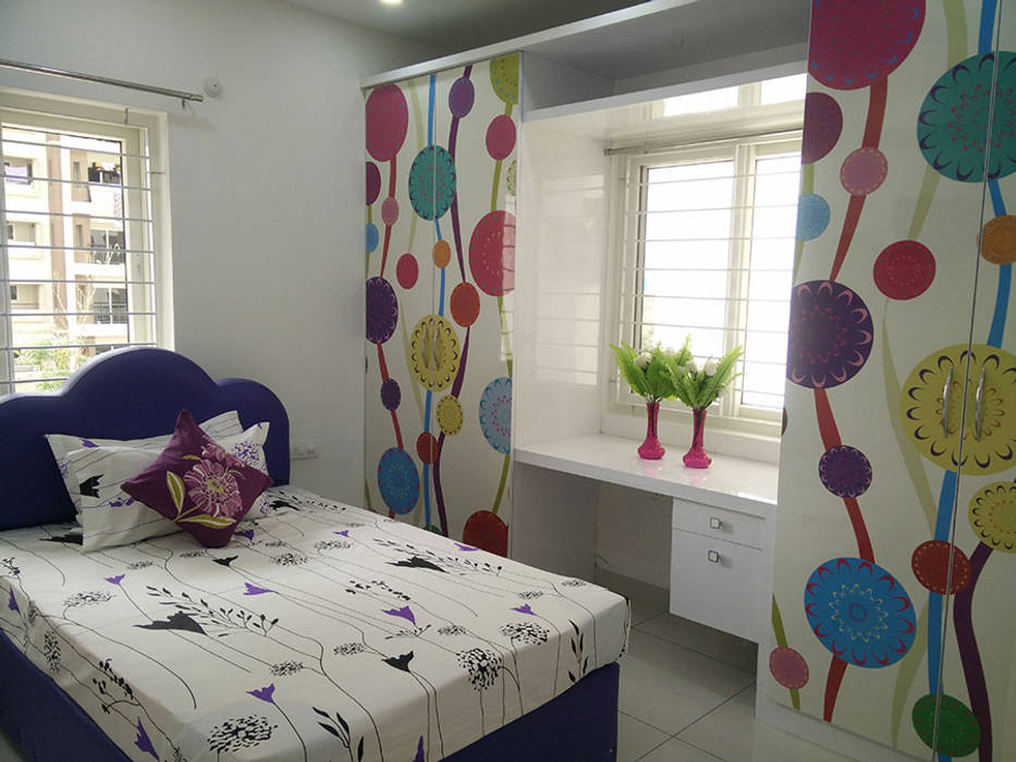 Mr Surajit Aparna cyberzone 3bhk , Enrich Interiors & Decors Enrich Interiors & Decors Girls Bedroom