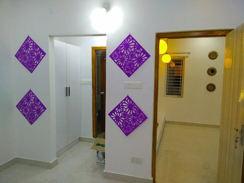 Mr Ravi Kumar PVR Meadows 3BHK Villa, Enrich Interiors & Decors Enrich Interiors & Decors Modern Corridor, Hallway and Staircase