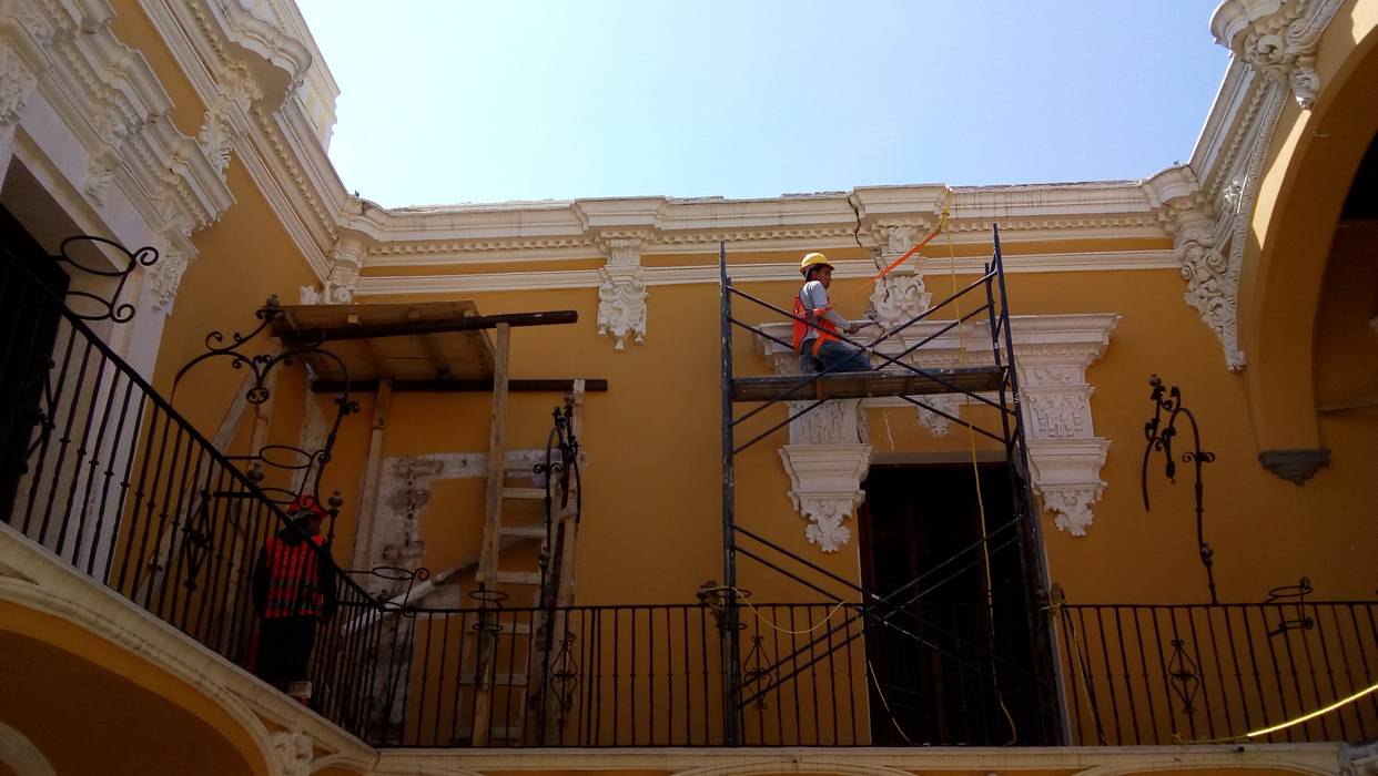 museo casa de alfeñique, diseño & construcciones tapia diseño & construcciones tapia Spazi commerciali Musei