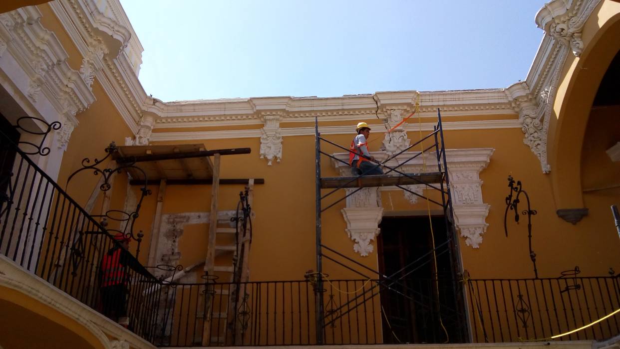 museo casa de alfeñique, diseño & construcciones tapia diseño & construcciones tapia Commercial spaces Museums