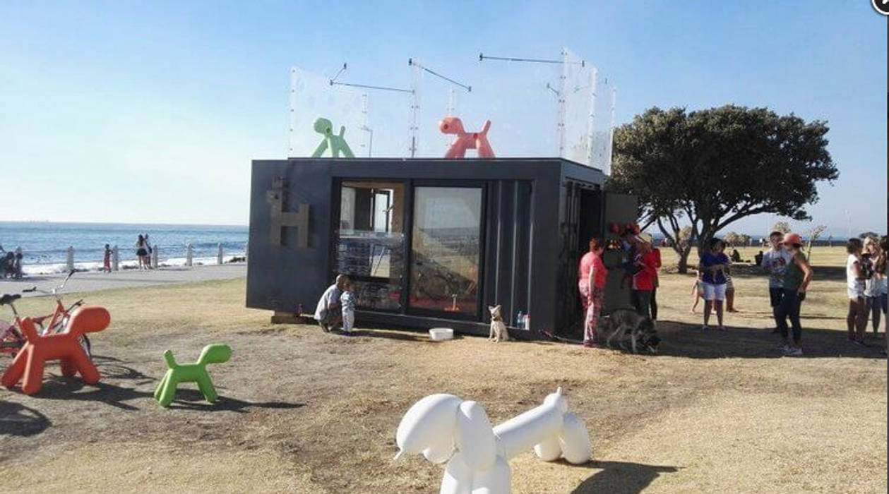 Container - Mobile Dog Adoption Centre in Cape Town, Container Rental and Sales (Pty) Ltd Container Rental and Sales (Pty) Ltd Commercial spaces Commercial Spaces