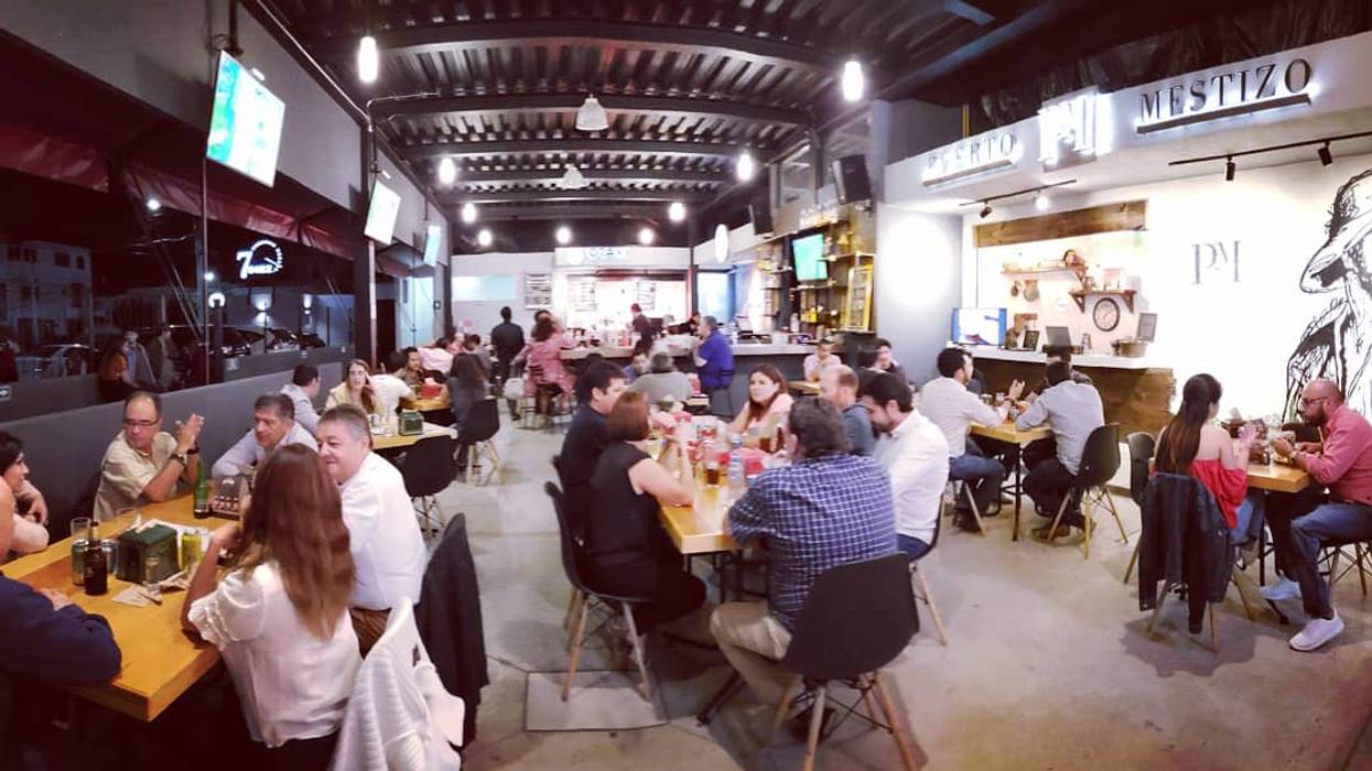 7DIEZ Comedor Urbano, NUV Arquitectura NUV Arquitectura Commercial spaces کنکریٹ Gastronomy