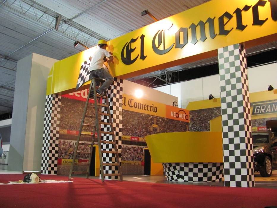 Stand El Comercio - Motorshow , Omd Group Omd Group بيت زجاجي اللوح